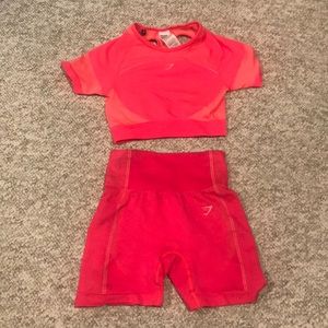 Gym shark Ultra Seamless Crop & Short Set